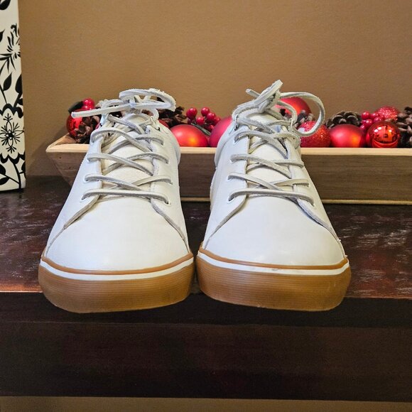UGG White and Tan Men's Sneakers - Picture 4 of 16